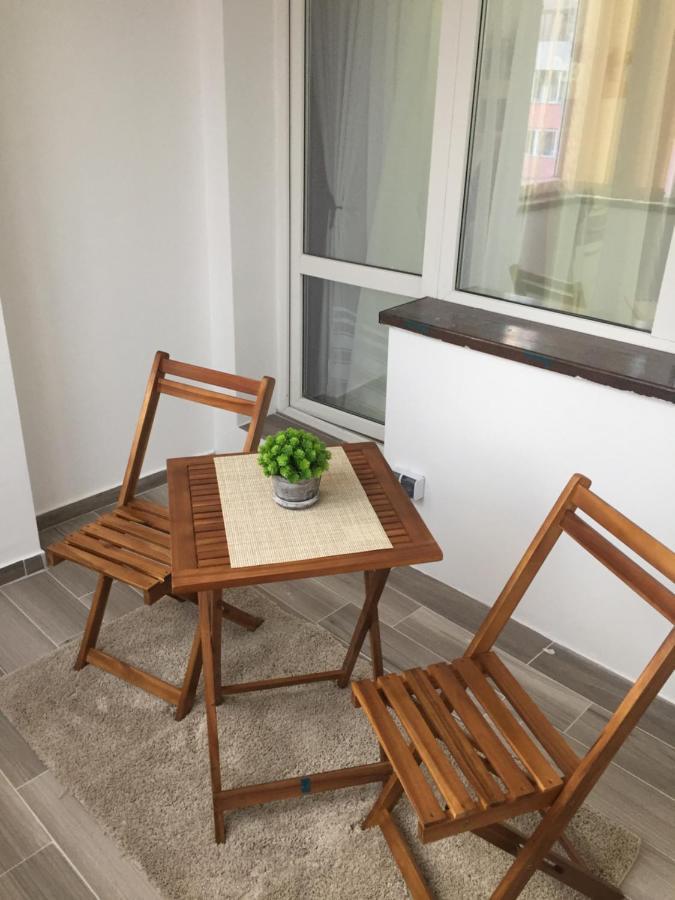 Roby Apartament Bucarest Esterno foto