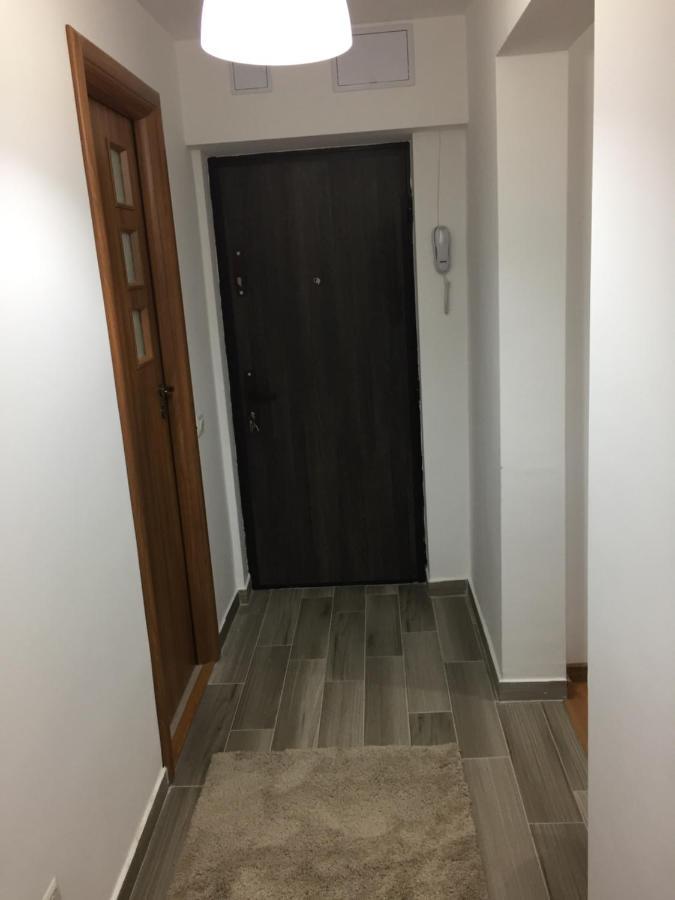 Roby Apartament Bucarest Esterno foto